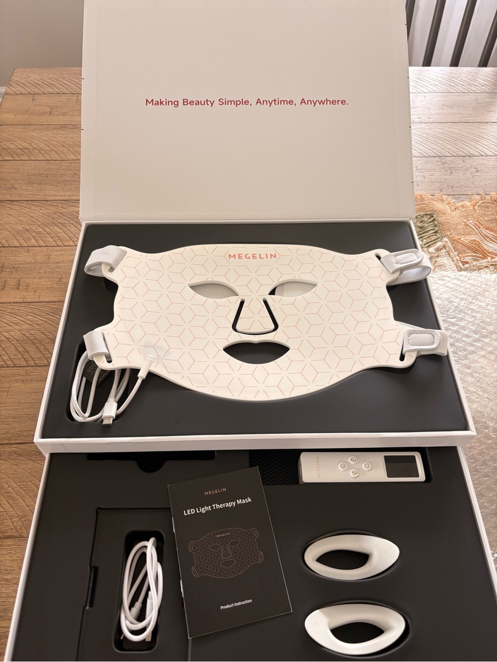 White LED Light Therapy Mask for Home Facial Care